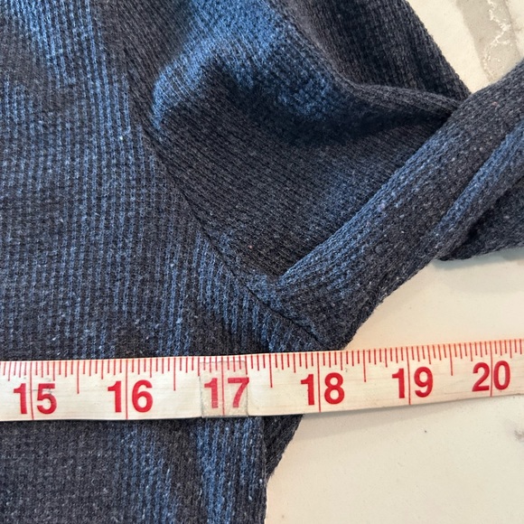 Luck Brand x Fender Guitar Long Sleeve Size Medium - Picture 5 of 6